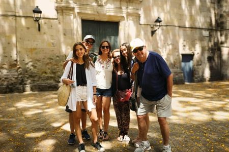 Barcelona Highlights & Secrets Private Tour with Tapa & Drink