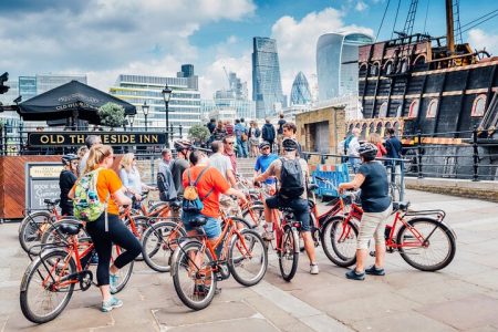 London Highlights Private Bike Tour with Lunch