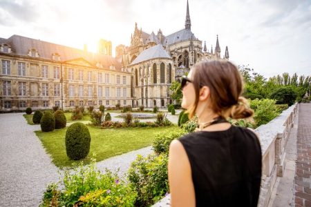 GYG: Vineyards of Reims from Paris. Full-Day Private Champagne Tour with French Lunch