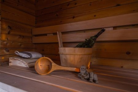 Private tour: Traditional Finnish Firewood Sauna and hot tub