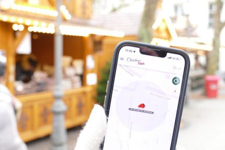 Unusual track game on Christmas markets in Clermont-Ferrand