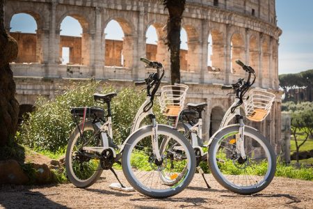 Rome Electric & Muscle Rental Bike: from 2 to 8-hour