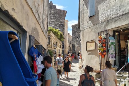 Arles et Les-Baux-de-Provence…  the splendor of Provence lifestyle