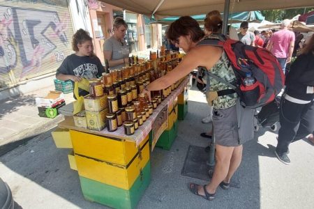 Private Tour in Chania: Farmers’ Market and Manousakis Winery