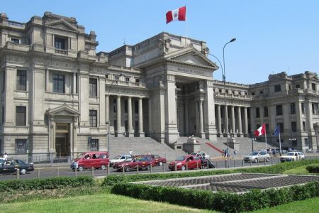 Small-Group Palaces and Historical Buildings in Lima