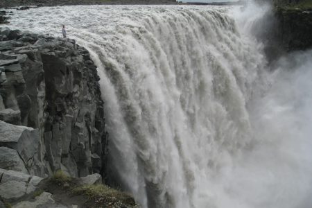 Diamond circle, waterfalls and amazing landscapes