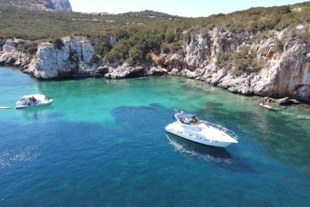 From Fertilia: private boat tour in the Gulf of Alghero