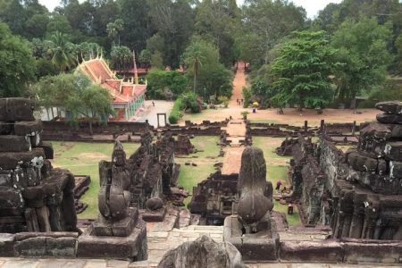 Private One Day Trip to Banteay Srei, Rolous Group and Kompong Phluk