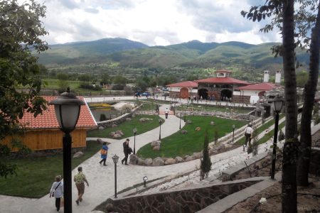 Self-Guided Tour in Damascena Complex Rose Valley