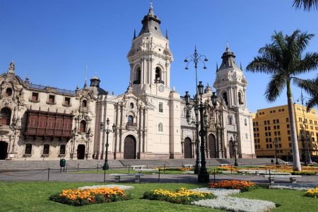 Small-Group Full Day City Tour with Lunch and Show of lights in Lima