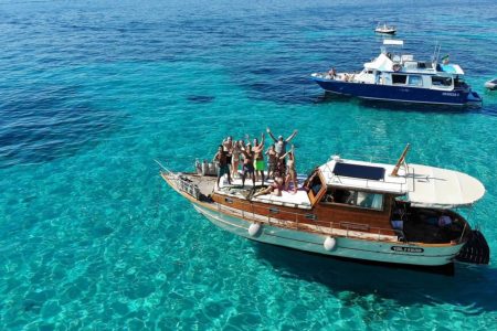 From Palau: wooden boat tour in the La Maddalena archipelago