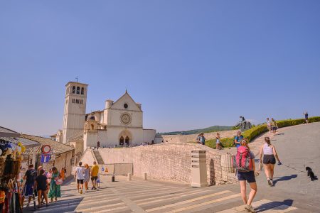 Heart of Umbria region: explore the mystic towns of Orvieto and Assisi