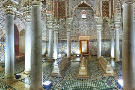 Marrakech Heritage: Saadian Tombs, Bahia Palace & Medina Tour