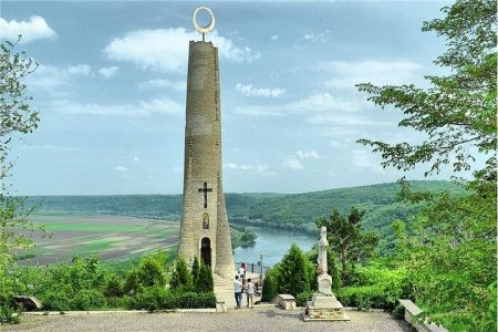 Private Tour: Soroca Fortress, Gypsy Hill the Candle of Gratitude