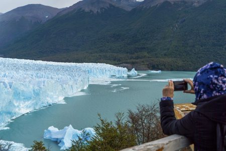 2-Days and 1 Night Experience El Calafate with Airfare from Buenos Aires