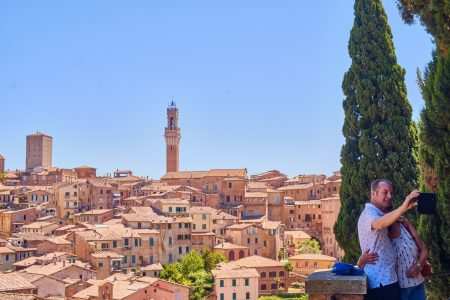 Medieval Gems of Tuscany: Siena, San Gimignano and Monteriggioni from Florence