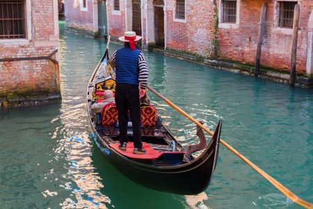 Gondola serenade with music