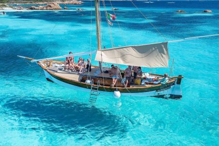 Vintage sailing day trip between Tavolara and Molara from Porto San Paolo