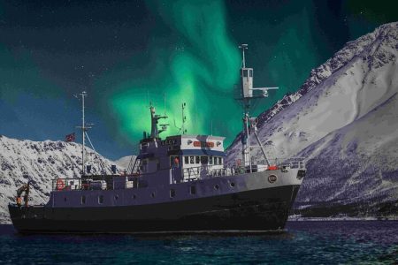 Northern Light evening cruise with MS Strønstad