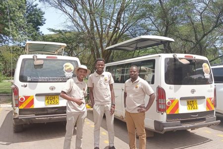 4*4 Safari Van with Pop Up Roof Top – in Nairobi