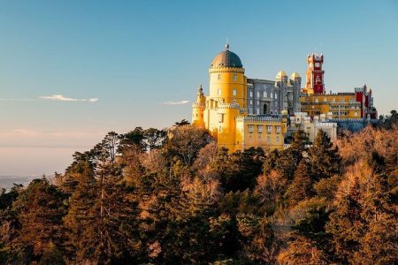 Sintra Mountain Guided Tour: Pena Palace & Moorish Castle Tickets