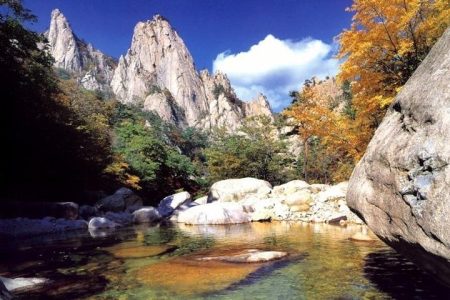 4Day Classic Private tour include Seoul and Suwon, Mt.Seoraksan Park, Sokcho