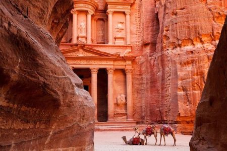 Private Petra Day Trip Including Dead Sea from Amman